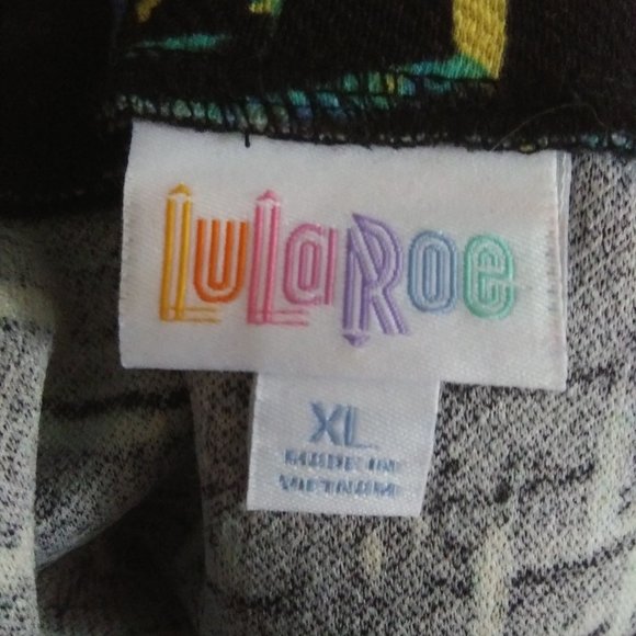 New LulaRoe Cassie skirt size XL - Picture 3 of 10